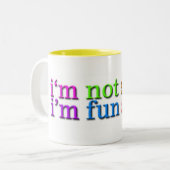 Ik ben niet kort. tweekleurige koffiemok (Voorkant links)