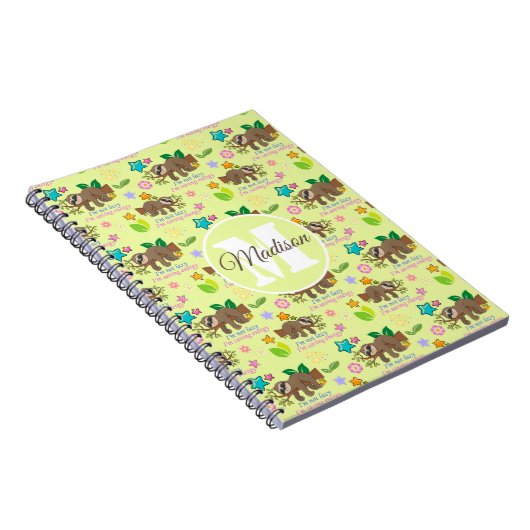 Ik ben niet Lazy | Funny Sloth Quote Pattern Name Notitieboek (Rechterzijde)