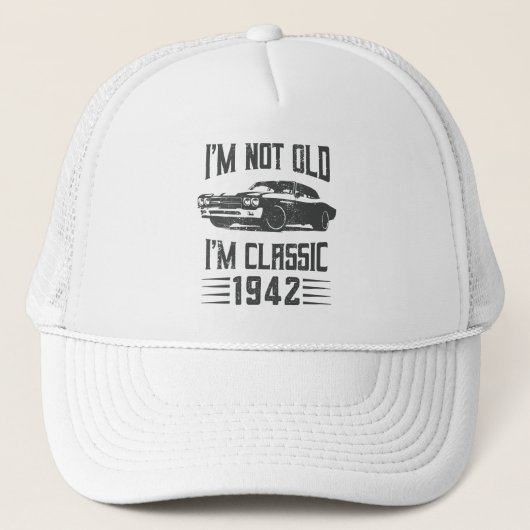 Ik ben niet oud Ik ben een klassieke 1942 80th Bir Trucker Pet (Voorkant)