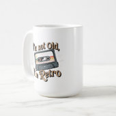 Ik ben niet oud, ik ben Retro Koffiemok (Voorkant links)