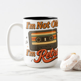 Ik ben niet oud, ik ben retro vintage cassettereba tweekleurige koffiemok