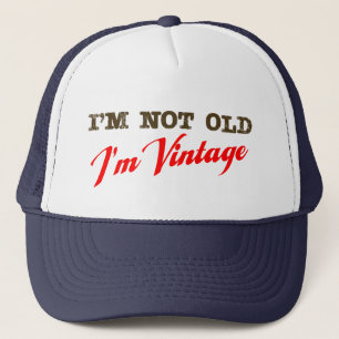 Ik ben niet Oud, Ik ben vintage (manuscript) Trucker Pet