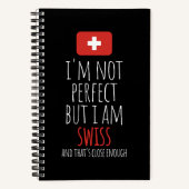 Ik ben niet perfect, maar ik ben Zwitsers van Zwit Notitieboek (Voorkant)