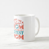 Ik ben niet zoals een gewone moeder, ik ben de sch koffiemok (Voorkant rechts)