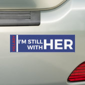 Ik ben nog steeds bij haar bumpersticker (Op auto)