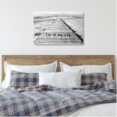 Ik ben op weg naar het strand, zwart-witte foto canvas afdruk (Insitu (Slaapkamer))