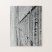 Ik ben op weg naar het strand, zwart-witte foto legpuzzel (Verticaal)