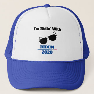 Ik ben Ridin met Biden in 2020 Trucker Pet
