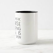 Ik ben sarcastisch omdat mensen niet kunnen slaan. mok (Midden)