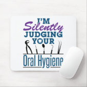 Ik ben stilletjes oordelen over mondhygiëne tandhe muismat (Met muis)