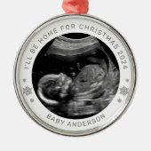 Ik ben thuis voor de aankondiging van de kerst-Bab Metalen Ornament (Voorkant)