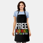 Ik ben trots op jou gratis vaderknuffels Gay Pride Schort (Gedragen)