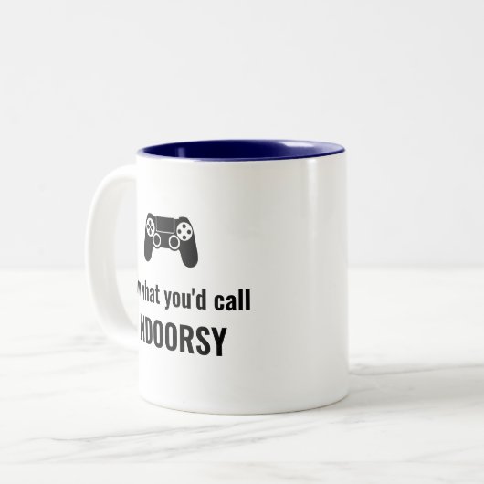 Ik ben wat je 'Indoorsy  Gamer' zou noemen Tweekleurige Koffiemok (Voorkant links)