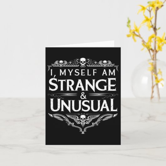 Ik ben zelf vreemd en ongewoon grappig Halloween Q Kaart (Gele Bloem)