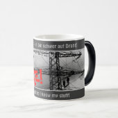 Ik ben zwaar op draad - gekke transl. Duits! Magische Mok (Voorkant rechts)