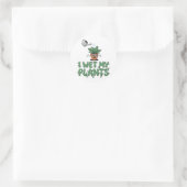Ik bevochtig mijn Planten - Grappig tuinontwerp Ronde Sticker (Tas)