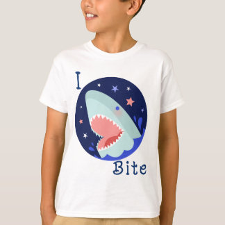 Ik bijt Schattigee haai Kinder-blauwe letter T-shirt