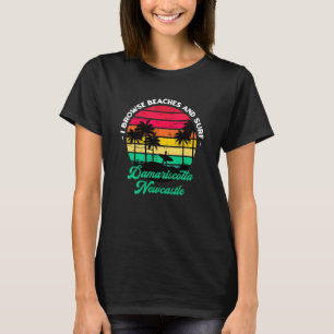 Ik blader door stranden en Surf Damariscotta Newca T-shirt