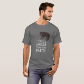 Ik chill harder dan jij feest - Funny Cat T-shirt (Voorkant volledig)