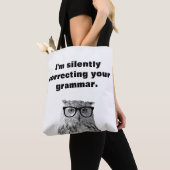 Ik corrigeer in stilte je grammatica grappige uil  tote bag (Dichtbij)