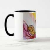 Ik creëerde het kleurrijke design op deze mok. mok (Links)