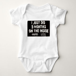 Ik deed maar negen maanden... Baby T-shirt! Romper