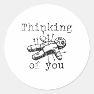 Ik denk aan je grappige  Voodoo Doll Ronde Sticker
