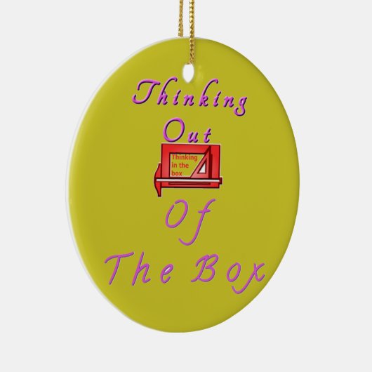 Ik denk uit de doos. keramisch ornament (Rechts)