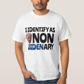 IK DENTIFICEER ALS NIET-BIDENAIRE BANNY BIDEN T-SH T-SHIRT (Voorkant)