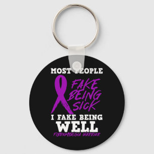 Ik doe alsof ik het goed heb. Paarse fibromyalgie- Sleutelhanger