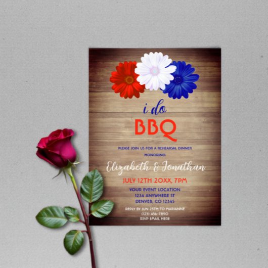 Ik doe BBQ Patriottic Floral Rehearsal Dinner Kaart