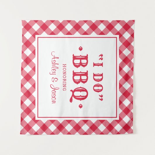 Ik doe BBQ Red Gingham Custom Weddenschap Monogram Wandkleed (Voorkant (horizontaal))
