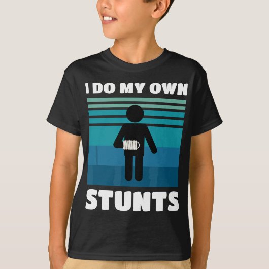 Ik doe mijn eigen stunts Gebroken Arm Grappig Word T-shirt (Voorkant)