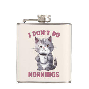 Ik doe 's ochtends niet - grijze kat met koffie heupfles