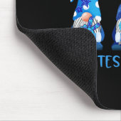Ik Draag Blauw voor Diabetes Bewustheid Gnomen Pea Muismat (Hoek)
