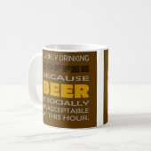 Ik DRINK ALLEEN BIER grap mok voor bierliefhebbers (Voorkant links)