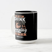 Ik Drink niet altijd als ik kamperen Tweekleurige Koffiemok (Voorkant links)