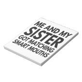 Ik en mijn zuster hebben 'n sms-moeskoek. notitieblok (Linkerzijde)