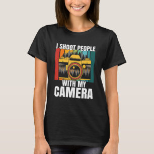 Ik fotografeer mensen met mijn camerafoto t-shirt
