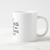 Ik ga je niet achterhalen... ik analyseer je gat.. grote koffiekop (Rechts)