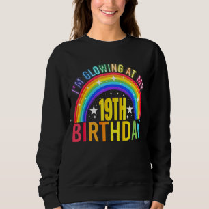 Ik ga op mijn 19e verjaardag 19 jaar. trui