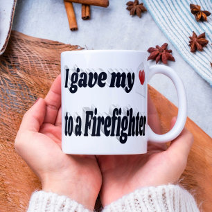 Ik gaf mijn hart aan een zwarte tekst van de brand koffiemok