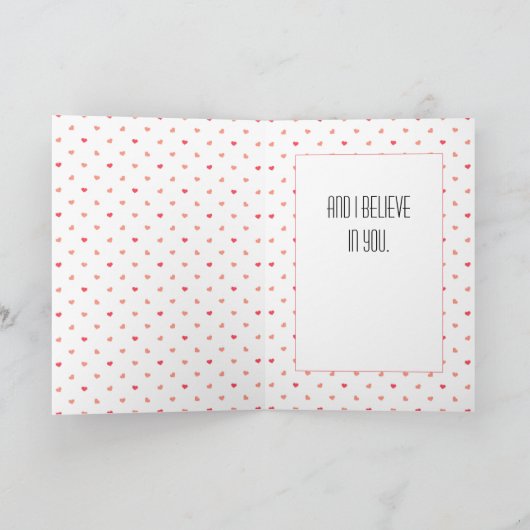 Ik geloof in roze Valentijnsdag inspirerend Feestdagen Kaart (Binnen)