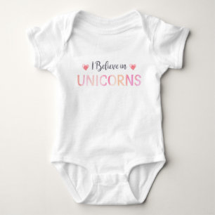 Ik geloof in Unicorns Baby Girl Pink Typografie Romper