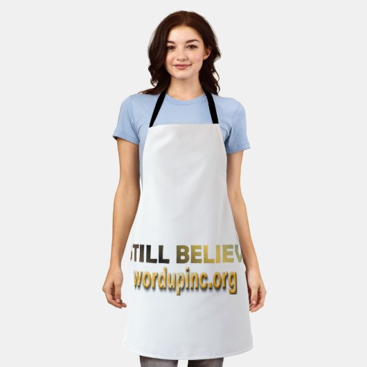 Ik geloof nog steeds schort (Gedragen)