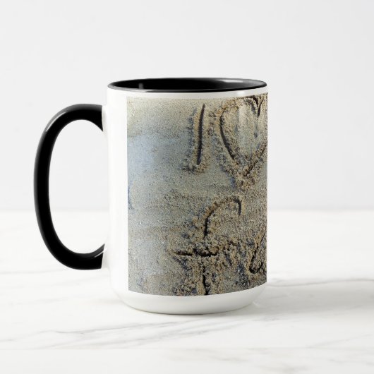 Ik hart mijn familie, zand schrijven strandliefheb mok (Links)