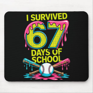 Ik heb 67 dagen school overleefd Funny 67 honkbal Muismat
