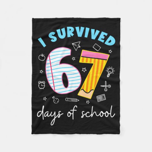 Ik heb 67 dagen school overleefd Funny Meme Leraar Fleece Deken (Voorkant)