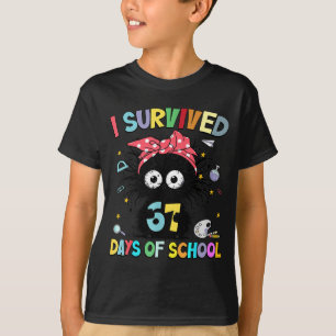 Ik heb 67 dagen school overleefd Funny Zwarte Kat  T-shirt