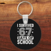 Ik heb 67 dagen school overleefd Grappige meme ler Sleutelhanger (Voorkant)